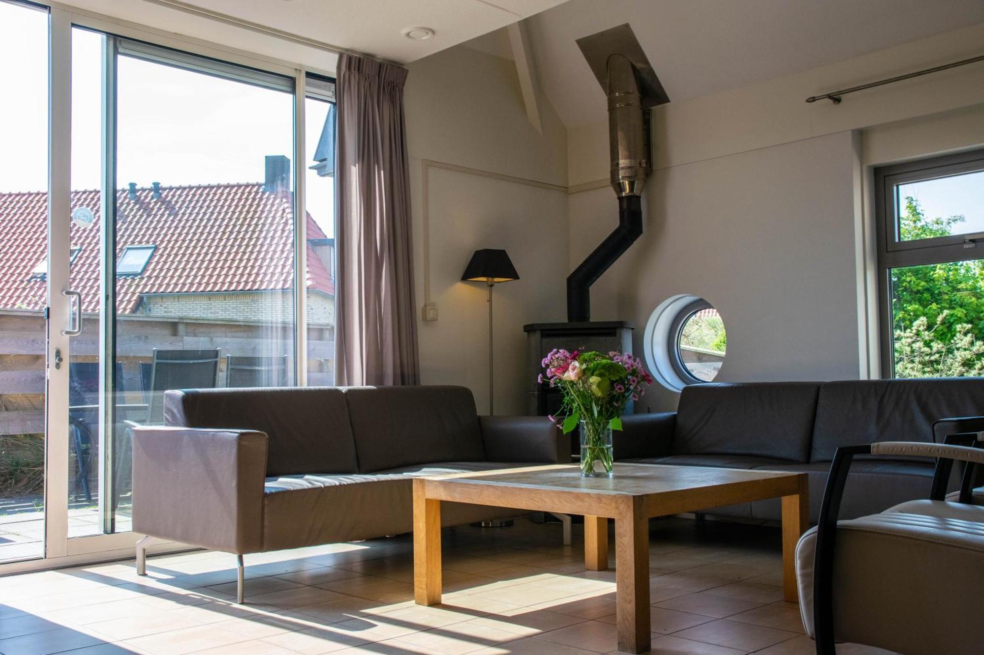 Vakantiepark Klein Vaarwater Buren  Zimmer foto